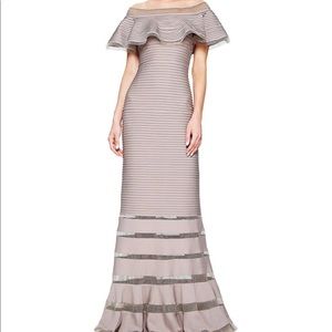 Tadashi Shoji Off the Shoulder Ruffled Dress 💕